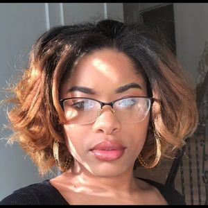 Meet your Posher, Solis